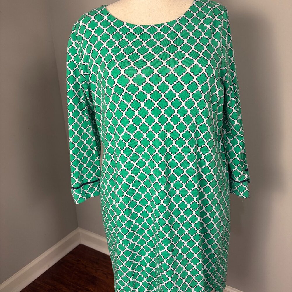 Crown and Ivy green and pink, knit dress with sleeve detail
